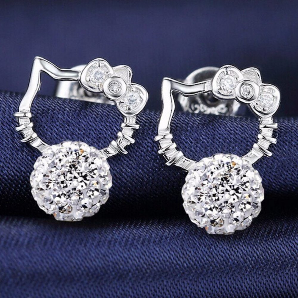 *NEW 925 Sterling Silver Hello Kitty Ball Earrings - Picture 1 of 4